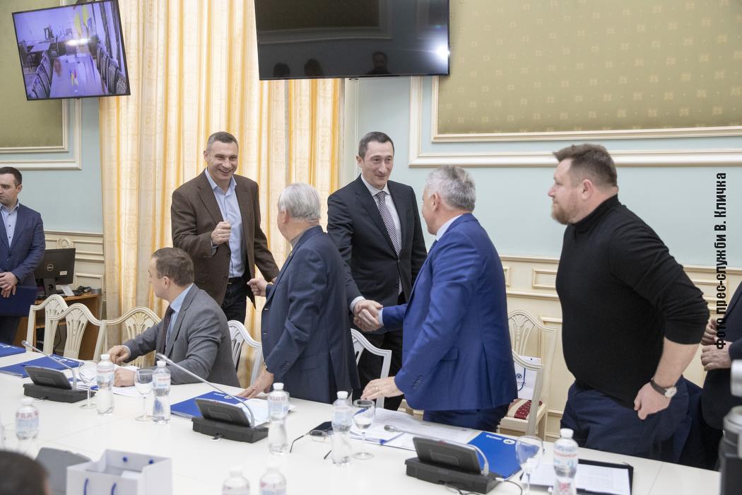 Кличко: АМУ закликає Кабмін встановити фіксований тариф на електрику для бюджетних установ